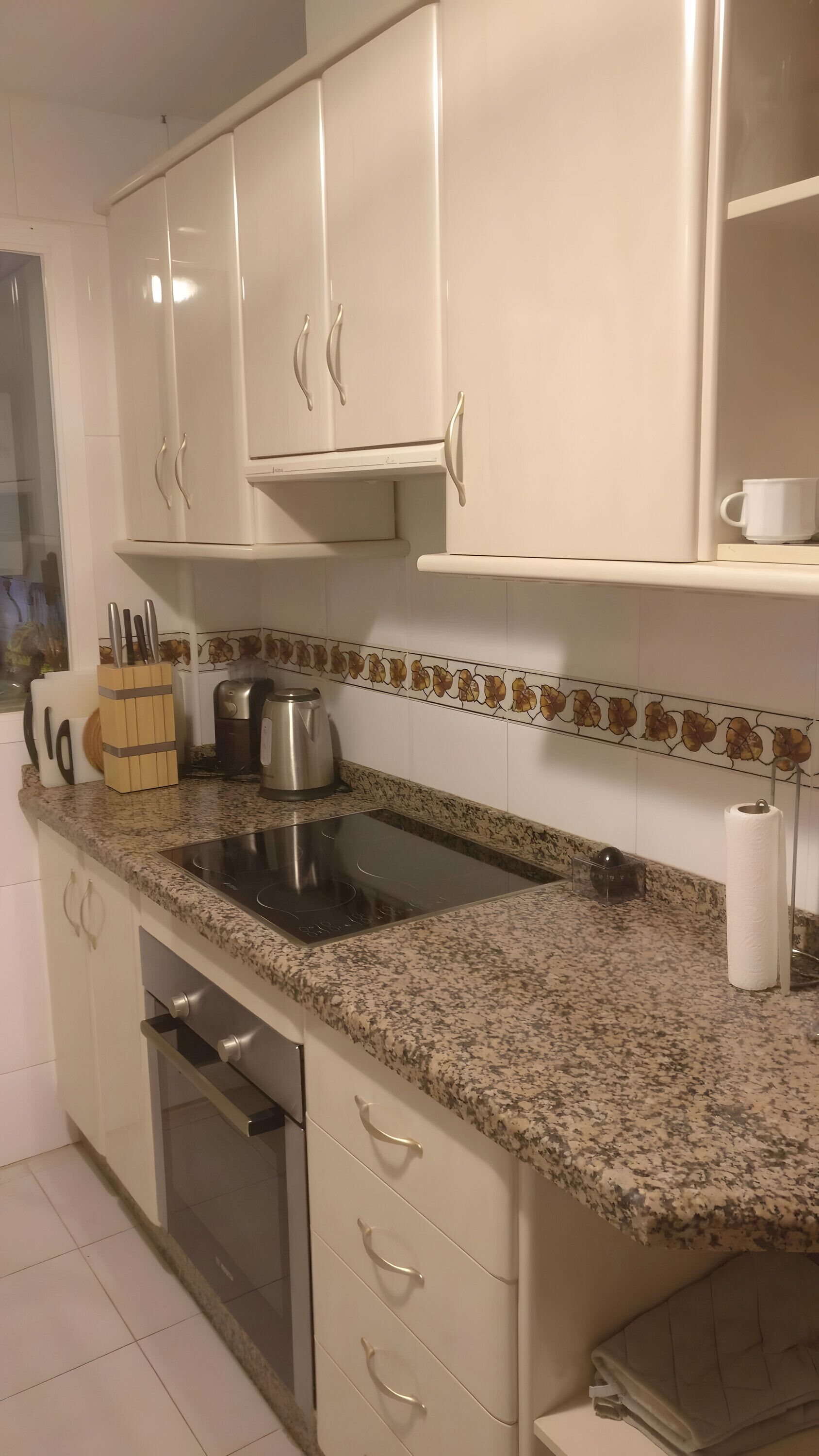 Kühlschrank, Mikrowelle, Geschirrspüler