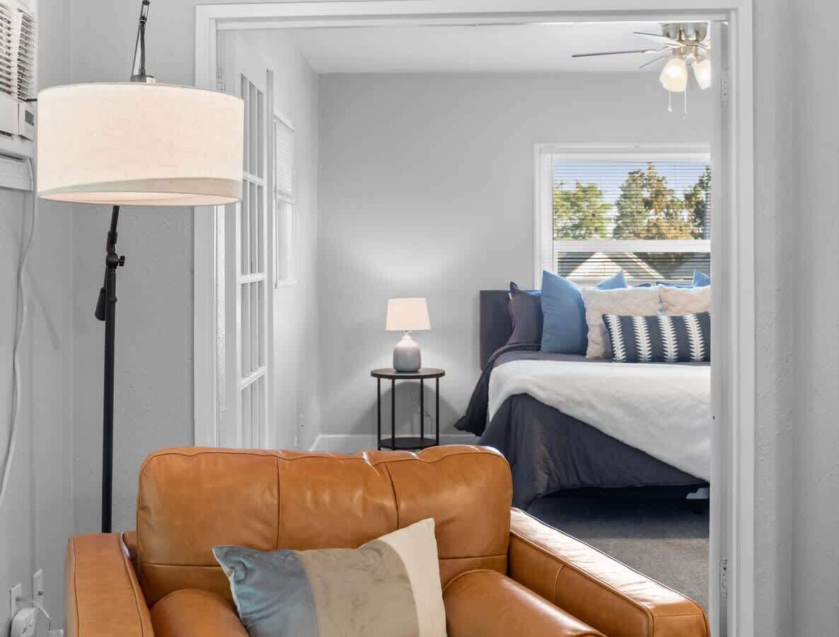 Fer et planche à repasser, Wi-Fi, draps fournis