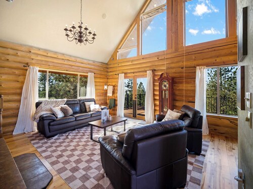 Nomad Peak Retreat | Mt. Spokane Basecamp