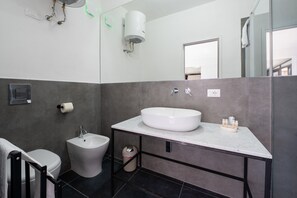 Douche, serviettes fournies