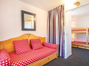 1 bedroom, free WiFi - Nice apt or 5 pers slopes view (Risoul)