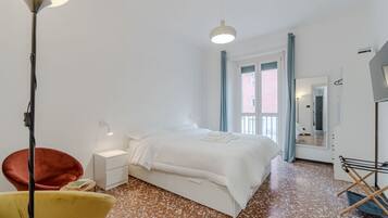 2 bedrooms, desk, iron/ironing board