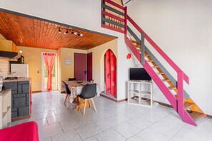Dining - 2-bedroom gite, air conditioning, pool, near Sigean (Roquefort-des-Corbières)