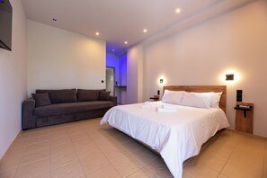 Iron/ironing board, free WiFi - Nestel Near Athens Airport (Spata-Artemida)