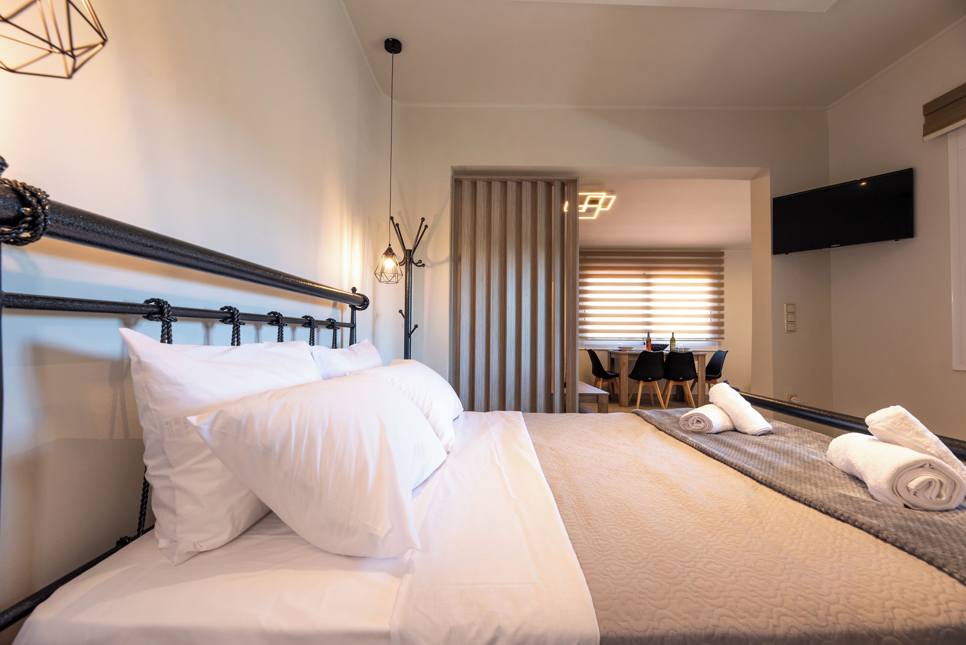 Tabla de planchar con plancha y wifi gratis 