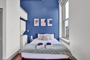 1 多间卧室、熨斗/熨衣板、WiFi、床单