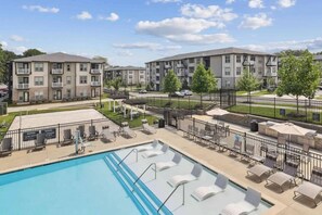 BBQ/picnic area - Landing Furnished Apartments - Northwest Charlotte (Charlotte)