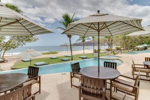 Outdoor pool - Elegant Condo in High-End Resort Community with Pool and Beach Club Access (Sardinal)