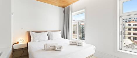 Bügeleisen/Bügelbrett, Internetzugang, Bettwäsche