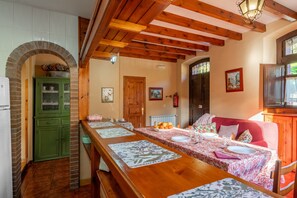 Dining - Casa de Aldea 'Blanca' in the Heart of Asturian Mountains (Vegarrionda)