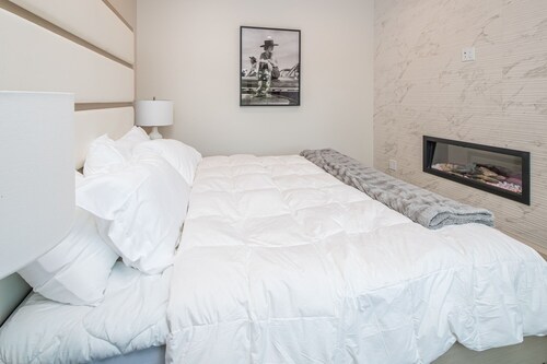 New Listing! Ski-in/Ski-out Home with Private Hot Tub, Mtn Views and Fireplace!