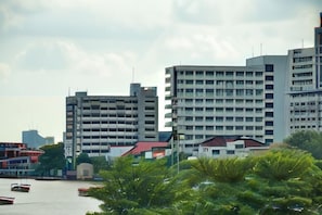 Exterior - Norn Riverside Bangkok Hotel (Bangkok)