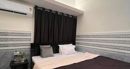 Best homestay in Patna with 3 bedrooms & best amenities.