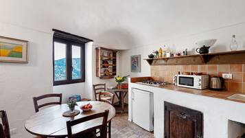 冰箱、微波炉、炉灶、茶具/咖啡用具