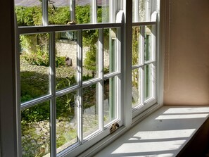 Interior - West Cottage (Llandovery)