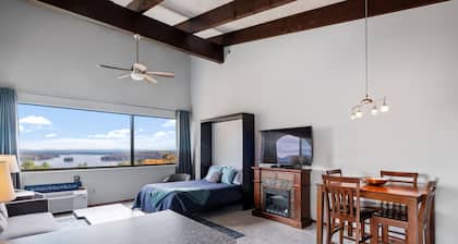 The Lake View Loft - Lake Winnipesaukee