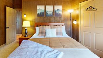 3 slaapkamers, een strijkplank/strijkijzer, gratis wifi, beddengoed