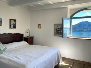 2 bedrooms, free WiFi, bed sheets - Casa del Prete (Cannero Riviera)