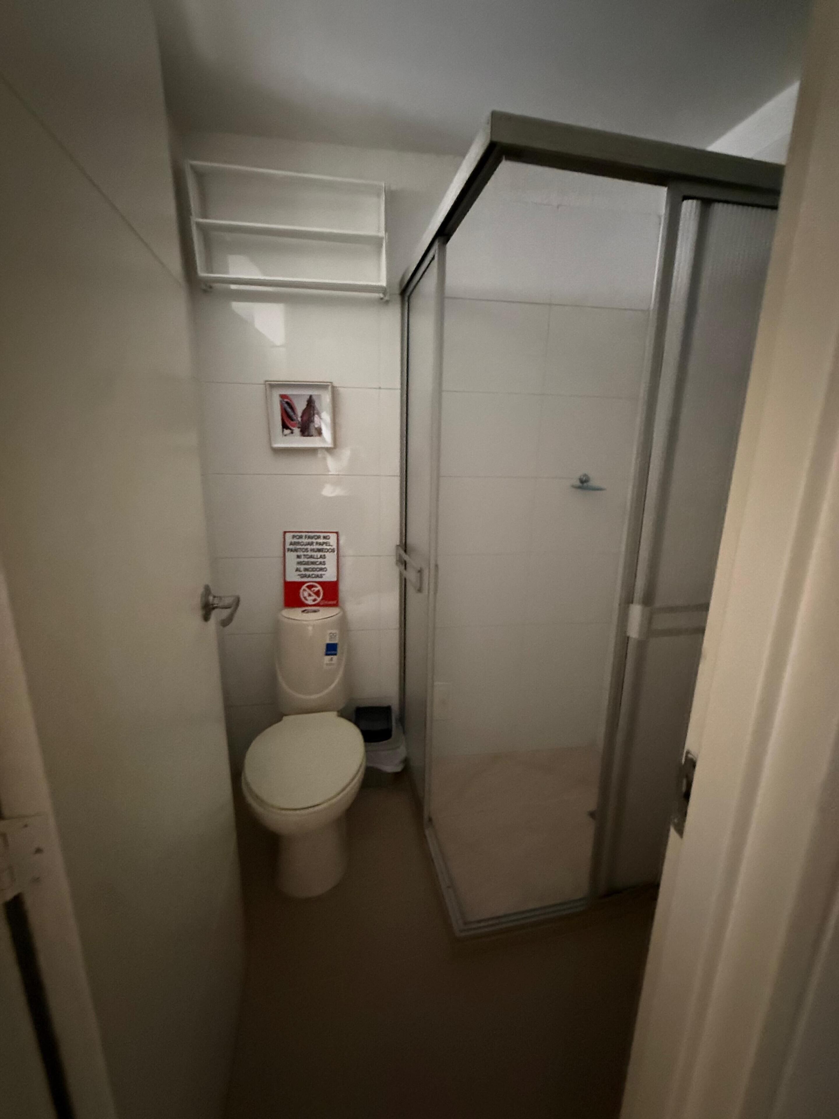 Economy Studio Suite | Bathroom