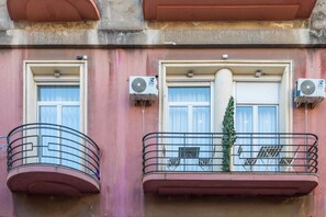 Exterior detail - Clemente House Catania Elegante Apartment with Balcony, Wi-Fi & Air Conditioning (Catania)