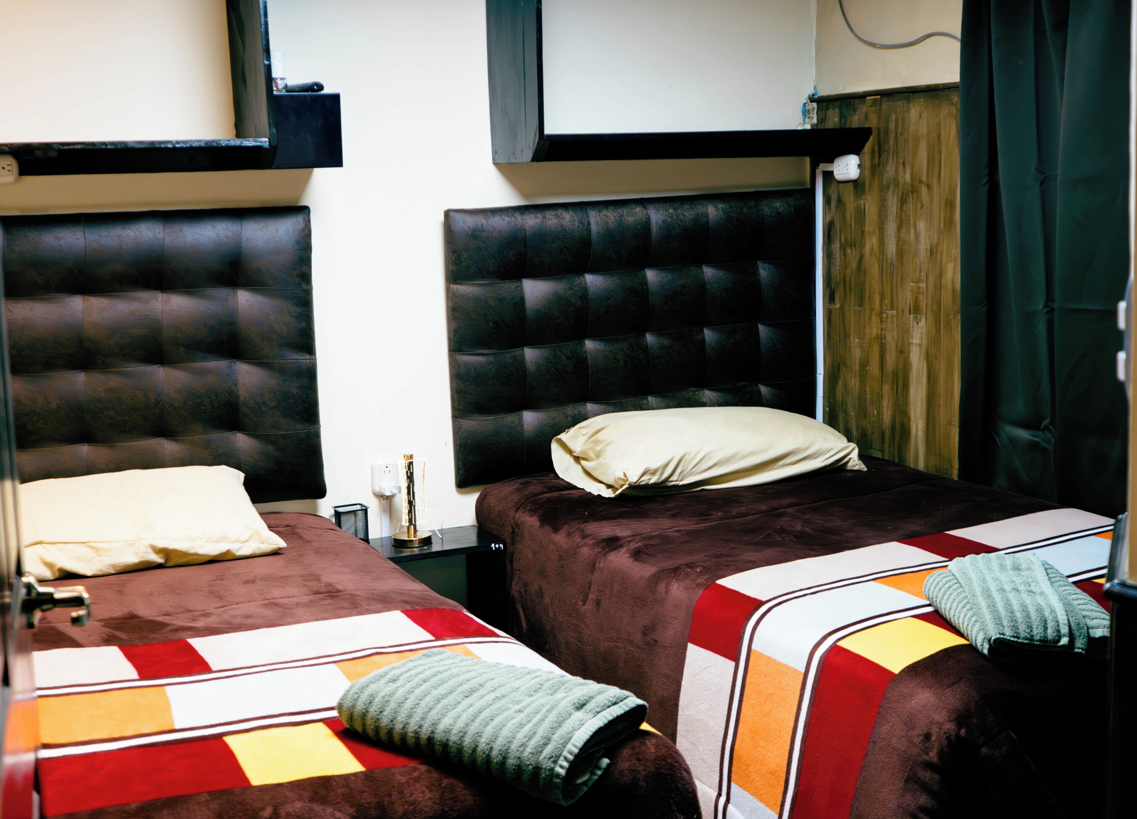 Standard Double Room Single Use | Desk, free WiFi