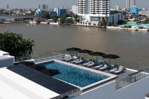 Outdoor pool - The StandardX, Bangkok Phra Arthit (Bangkok)