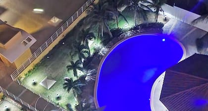 Spectacular, Breathtaking Ocean Views, Perfect for Couples or Families!!