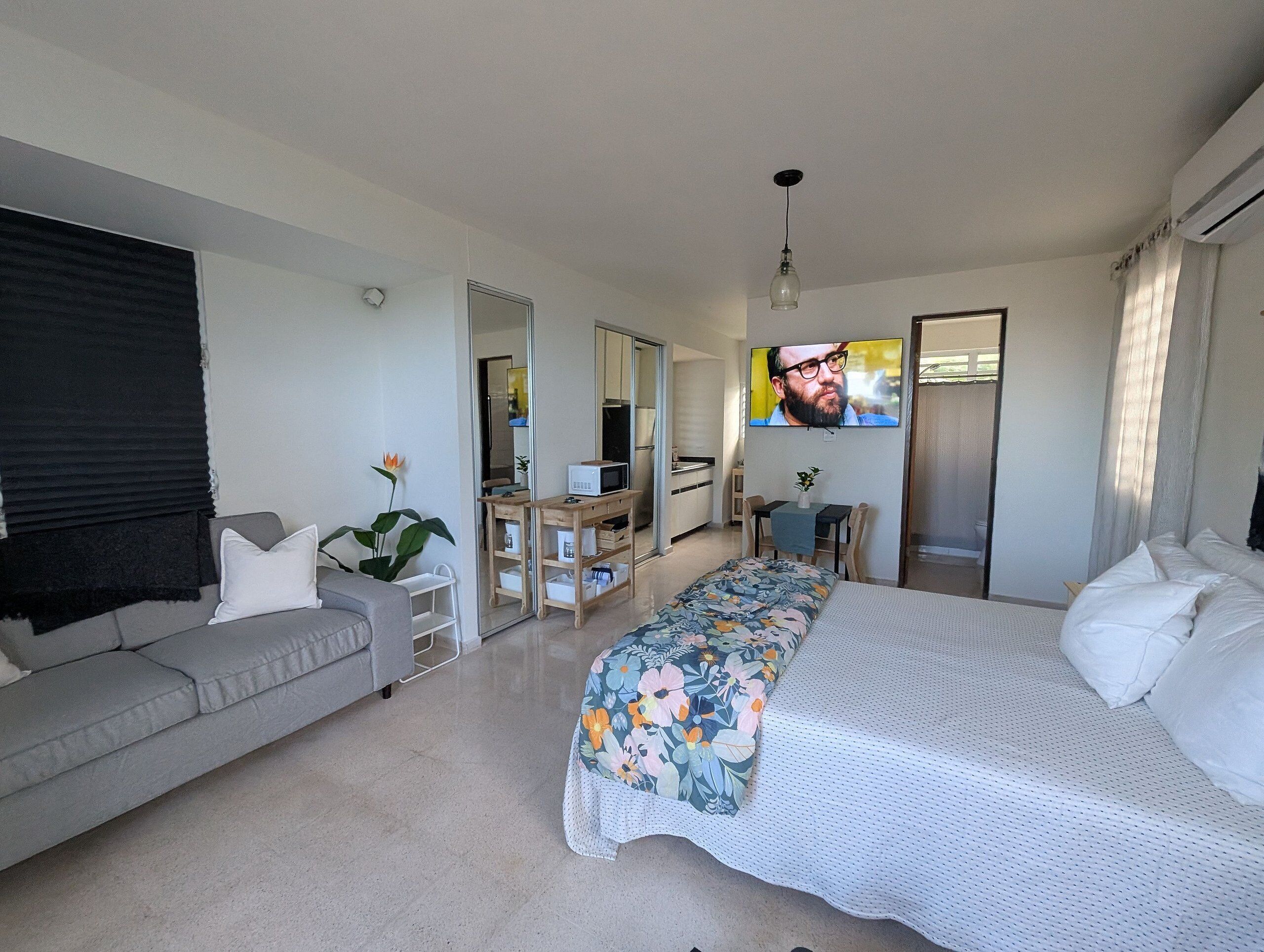 1 bedroom, iron/ironing board, internet, bed sheets