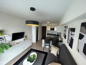 Smart TV - Modern, comfortable and cozy apartment in the best area of Lima. (Barranco)