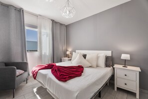 1 bedroom, iron/ironing board, WiFi, bed sheets - Holiday Apartment '2 Omanai Tenerife Sur' with Private Terrace, Garden & Wi-Fi (Arona)