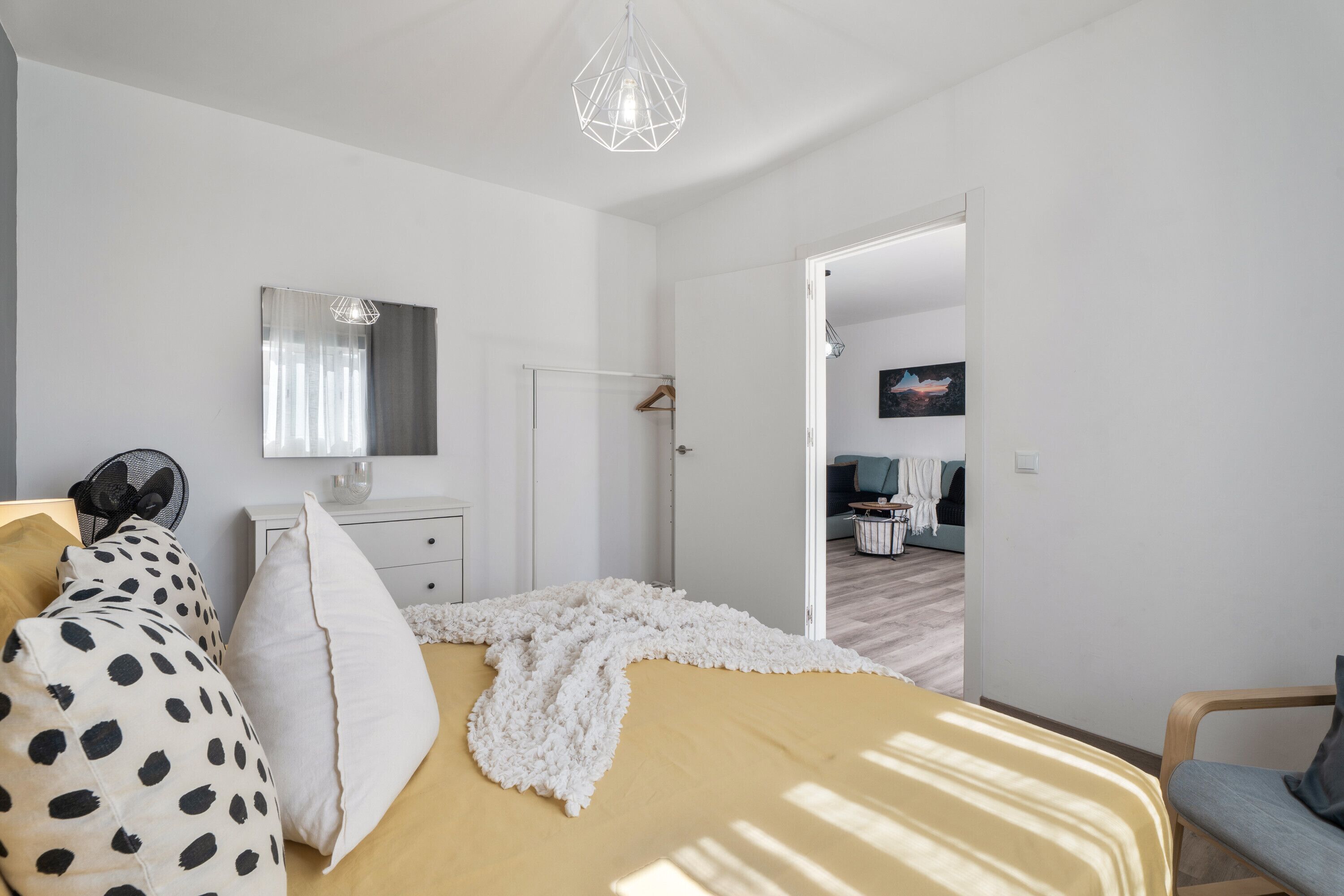 1 soverom, strykejern/-brett, wi-fi og sengetøy