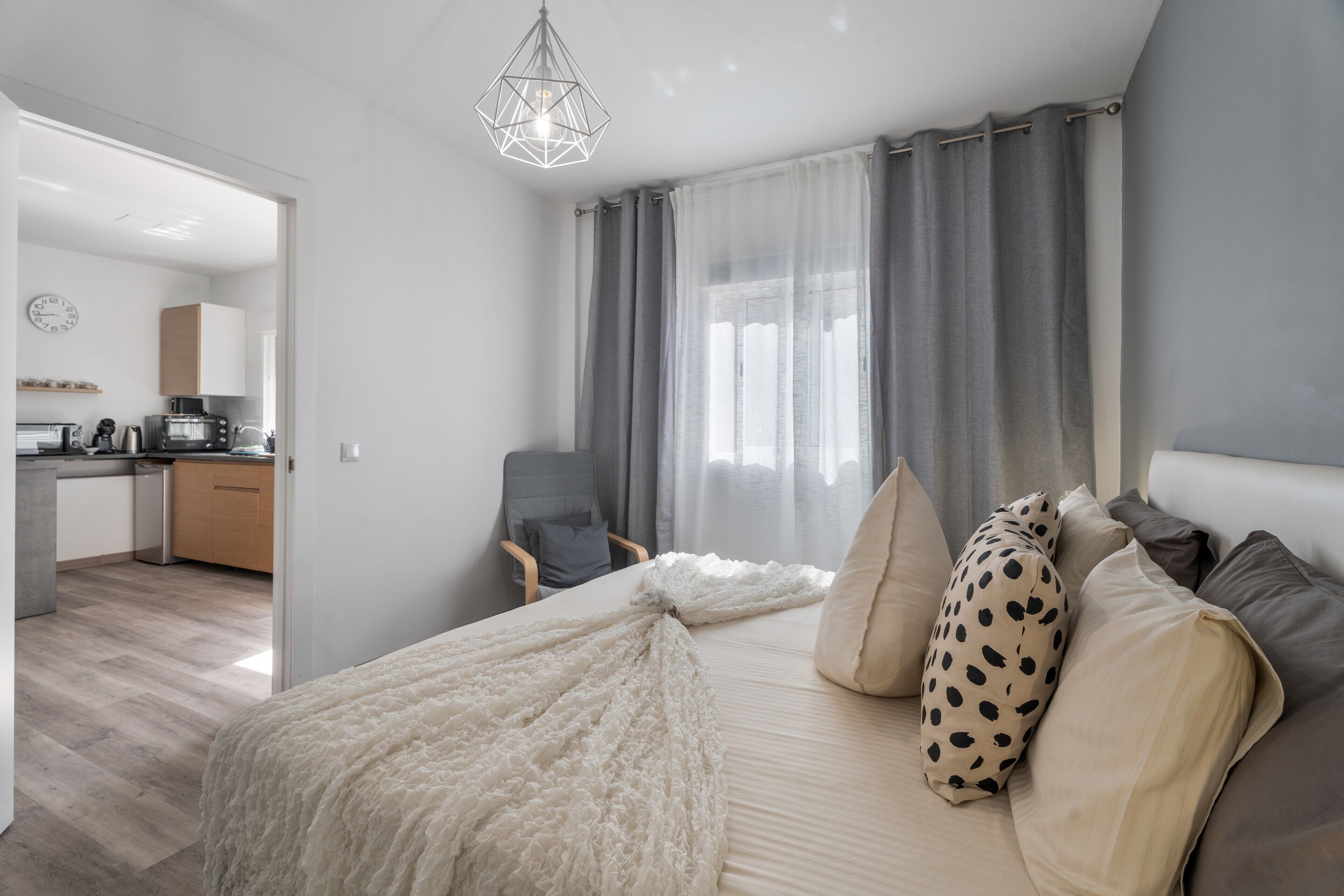 1 quarto, ferros/tábuas de passar roupa, Wi-Fi, roupa de cama