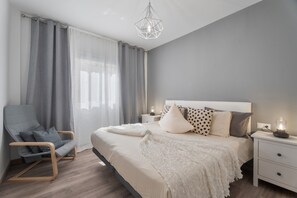 Bügeleisen/Bügelbrett, WLAN, Bettwäsche