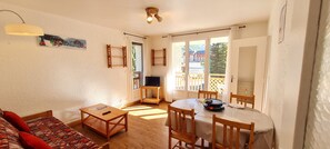 Dining - Apartment for 4 people, resort center, balcony (Les Deux Alpes)