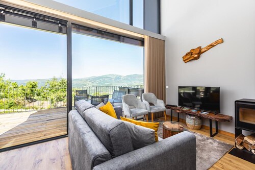 Chalet 'Casas Dos Jarros' with Mountain View and Private Jacuzzi