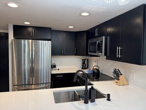 Private kitchen - Ski-in/out, Dog-friendly, 2 bed/3 bath Spacious Condo in Center Village Copper (Frisco)