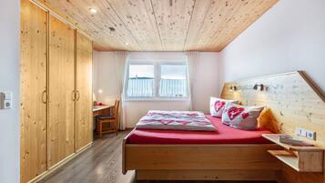 1 sovrum, strykjÀrn/strykbrÀda, wi-fi och sÀngklÀder