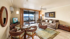 Apartment, 1 Queen-Bett, Veranda, Meerblick (Kona Reef A32) | Wohnbereich