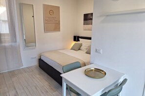 1 bedroom, iron/ironing board - In the heart of Garbagnate Milanese (Kibou Apartment) (Garbagnate Milanese)