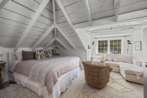 7 bedrooms, iron/ironing board, WiFi, bed sheets - Cityside Sanctuary: Pool, Game Room, Steps to Town! (St. Augustine)
