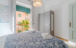1 camera, ferro/asse da stiro, Wi-Fi, lenzuola