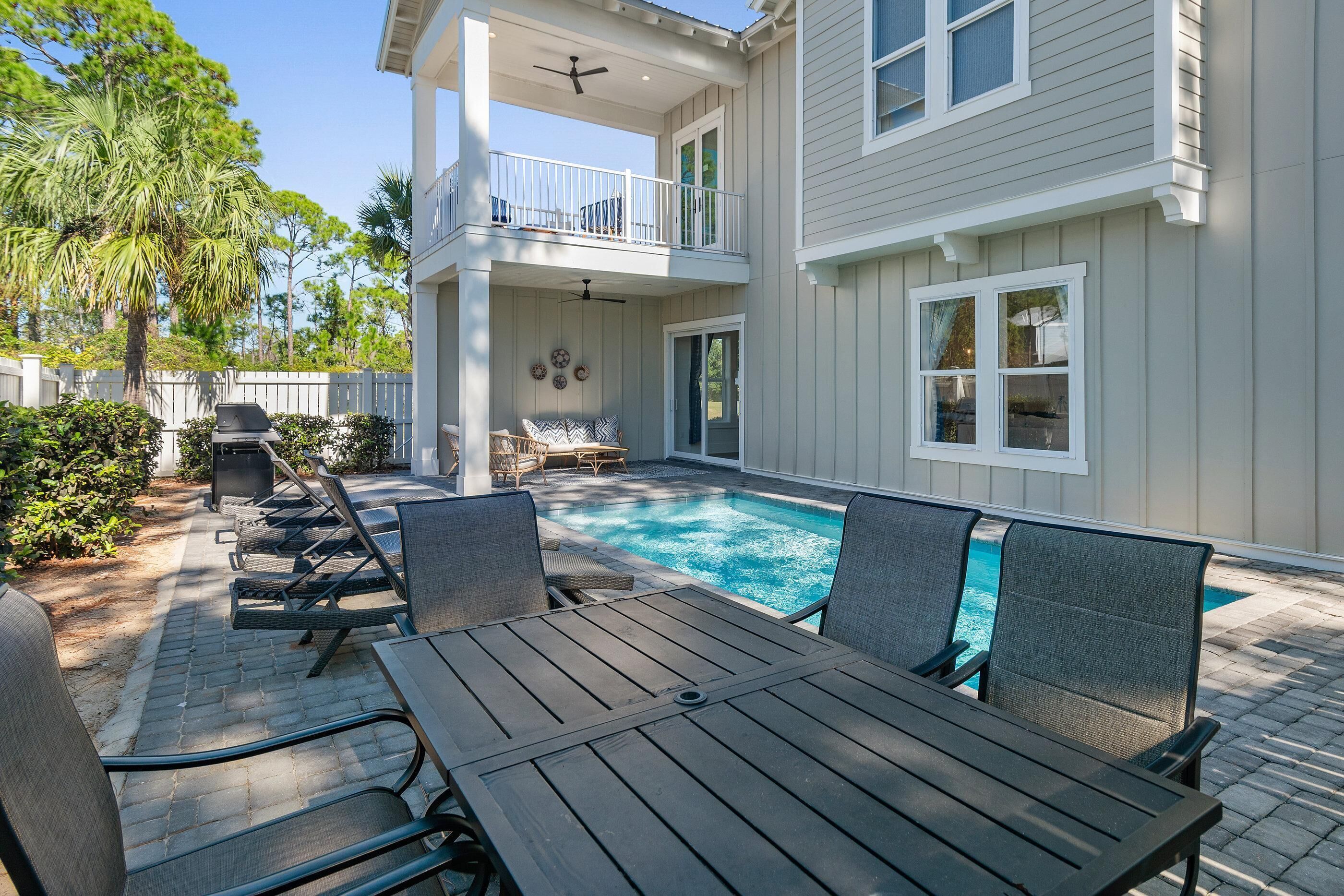 House, Multiple Beds (The Frangista Oasis) | Outdoor dining