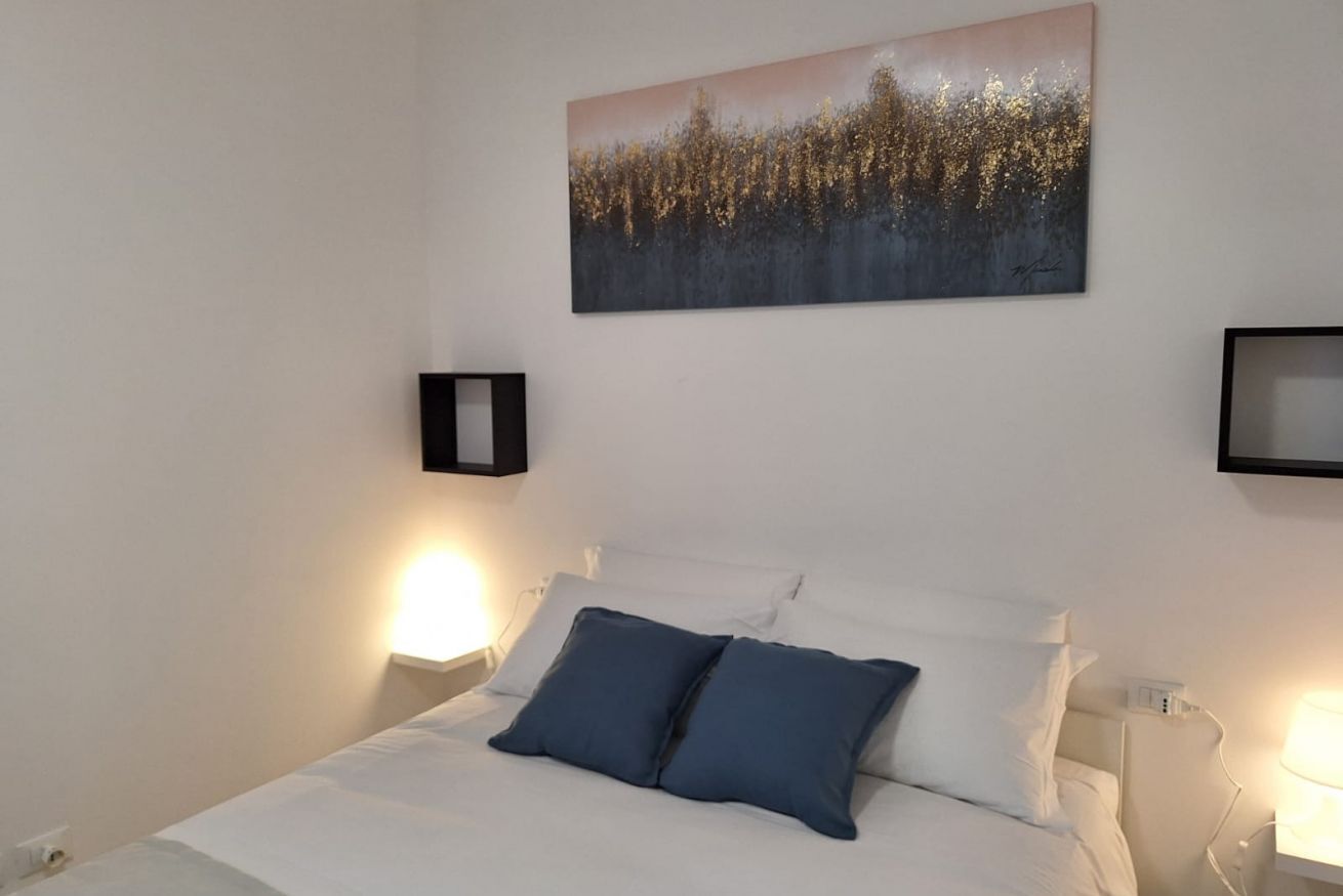 2 Schlafzimmer, Bügeleisen/Bügelbrett