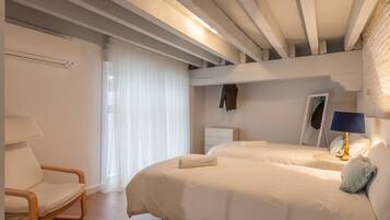 2 dormitorios, tabla de planchar con plancha, wifi y ropa de cama