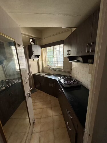 Prime Location 2-Bedroom Home - Minutes from Metro, Shopping & Airport