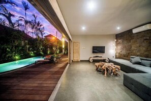 Interior - Luxury-3BedRoom-Sang Villa-Central Sanur (Bali)