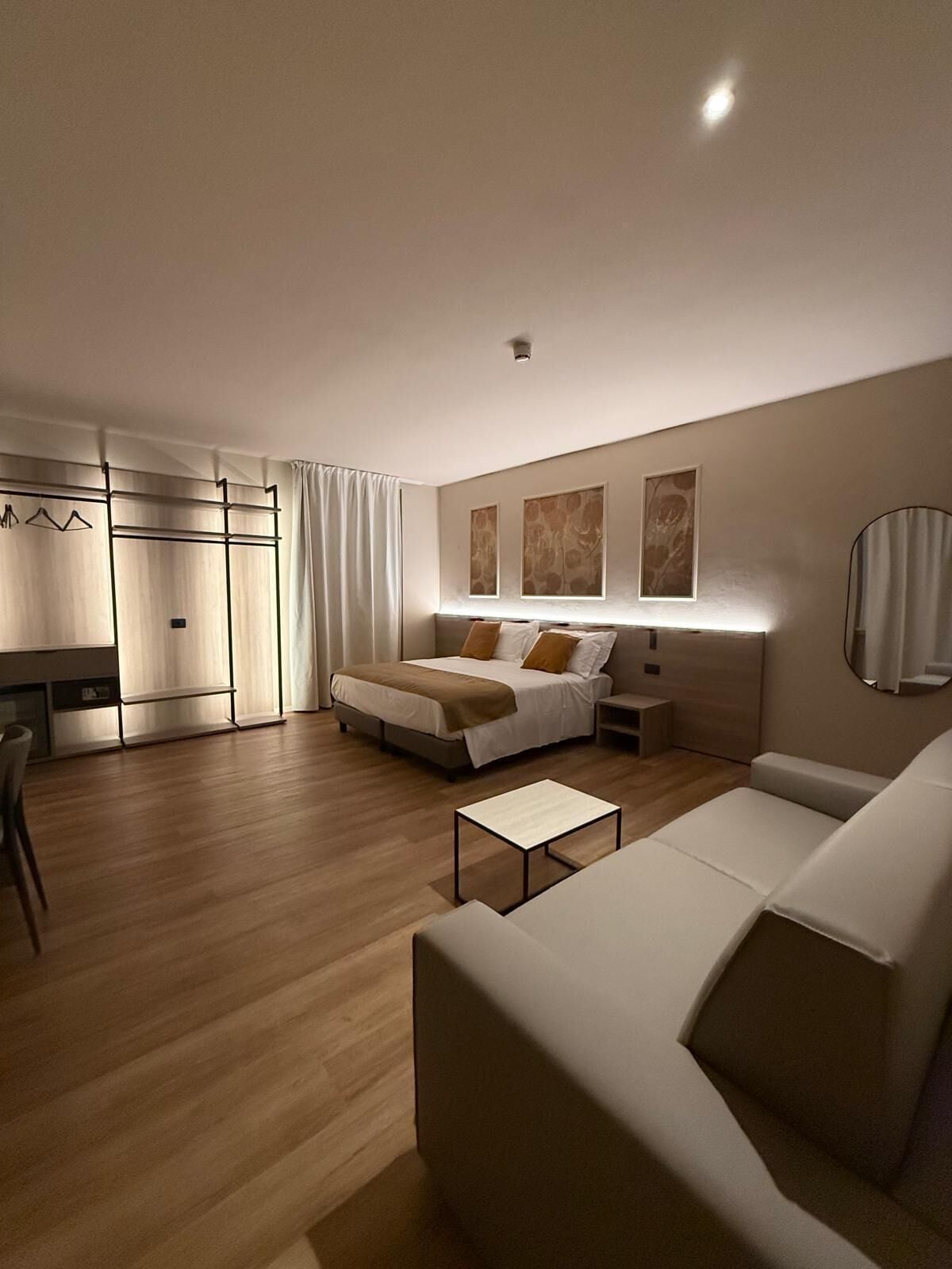 In-room safe, desk, laptop workspace, soundproofing