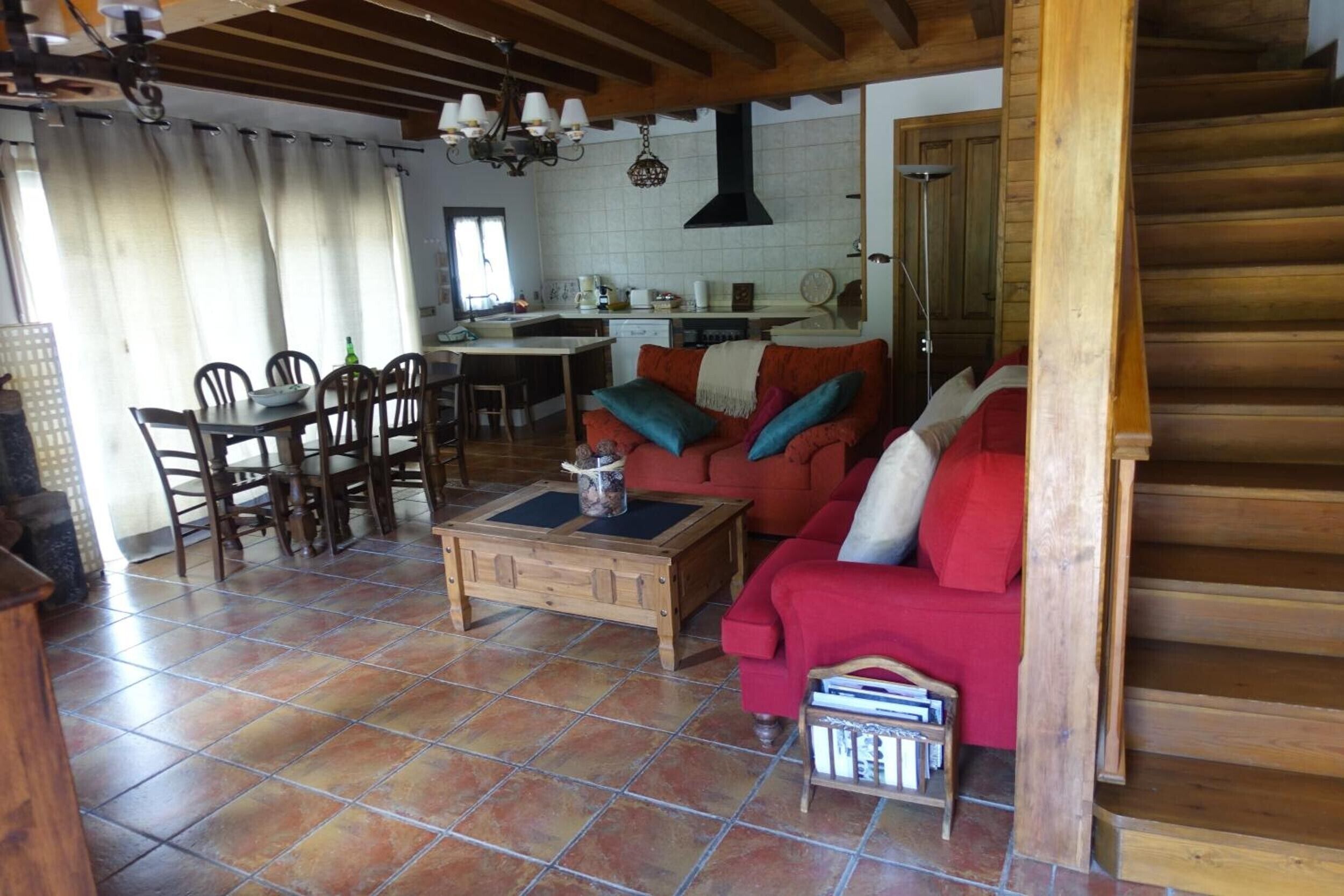TV, lareira, DVD player