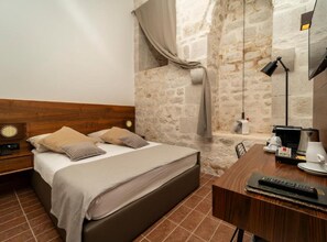 Suite (Historic Han Hideaway Deluxe Suite) | 16 bedrooms, cribs/infant beds