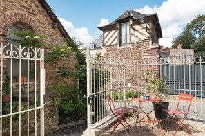 Outdoor dining - Cottage Thabor - Centre de Rennes (Rennes)